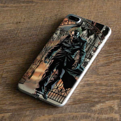 DC Comics The Joker Walking Dark Grounds Comic Art By Lee Bermejo iPhone 8 Plus Skin